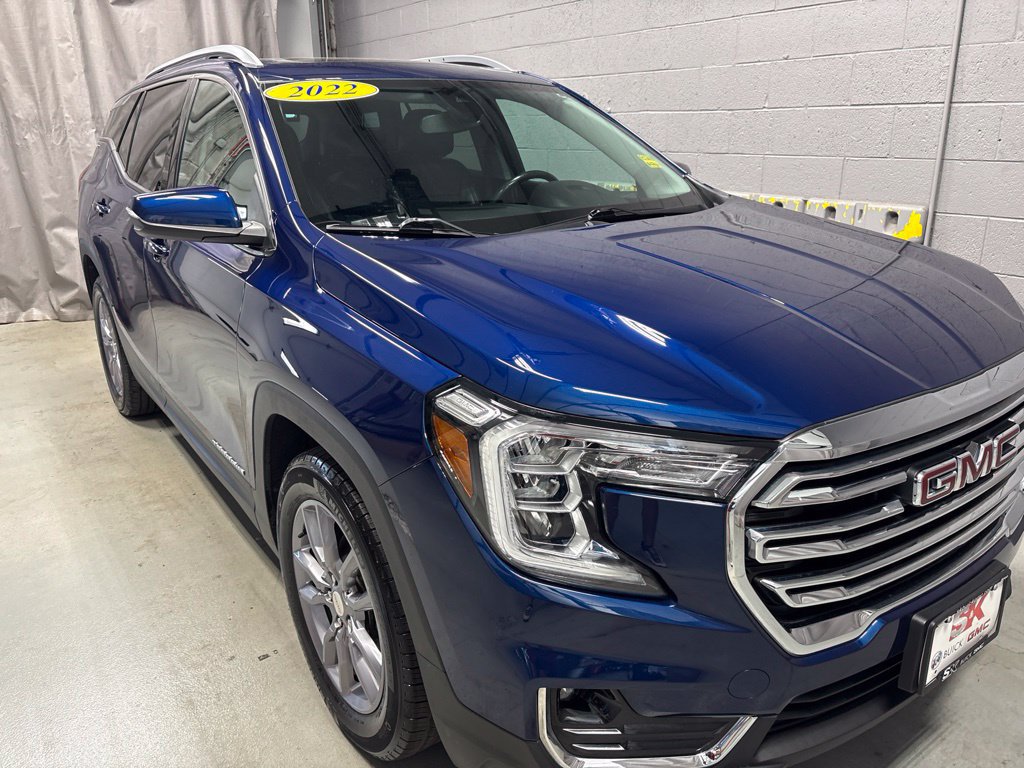 Used 2022 GMC Terrain SLT w/ LPO, Floor Liner Package FWD image 5