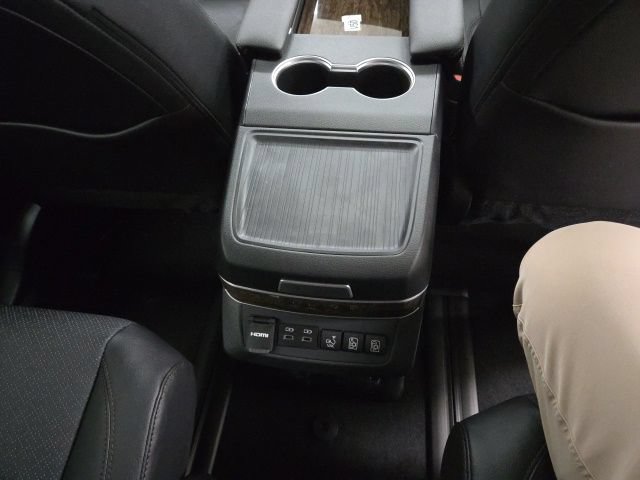 New 2026 Toyota Sienna Platinum AWD/4WD image 16