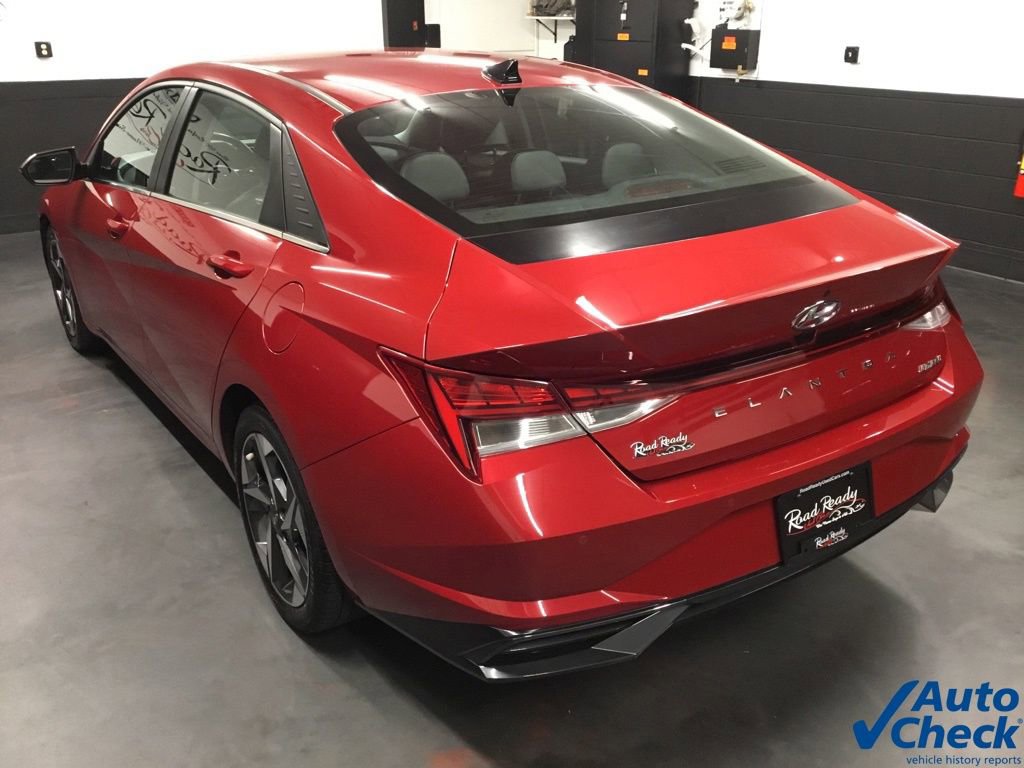 Used 2023 Hyundai Elantra Limited image 7