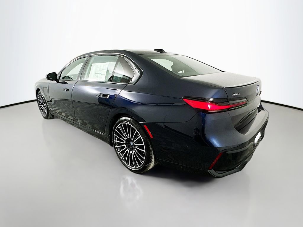 New 2026 BMW 750e xDrive w/ Executive Package image 7