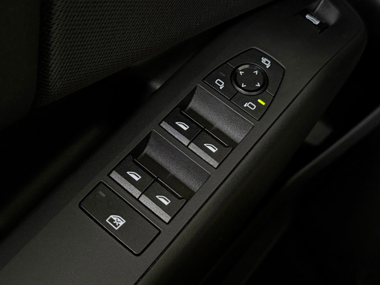 Used 2025 BMW X3 xDrive30i w/ Premium Package image 22