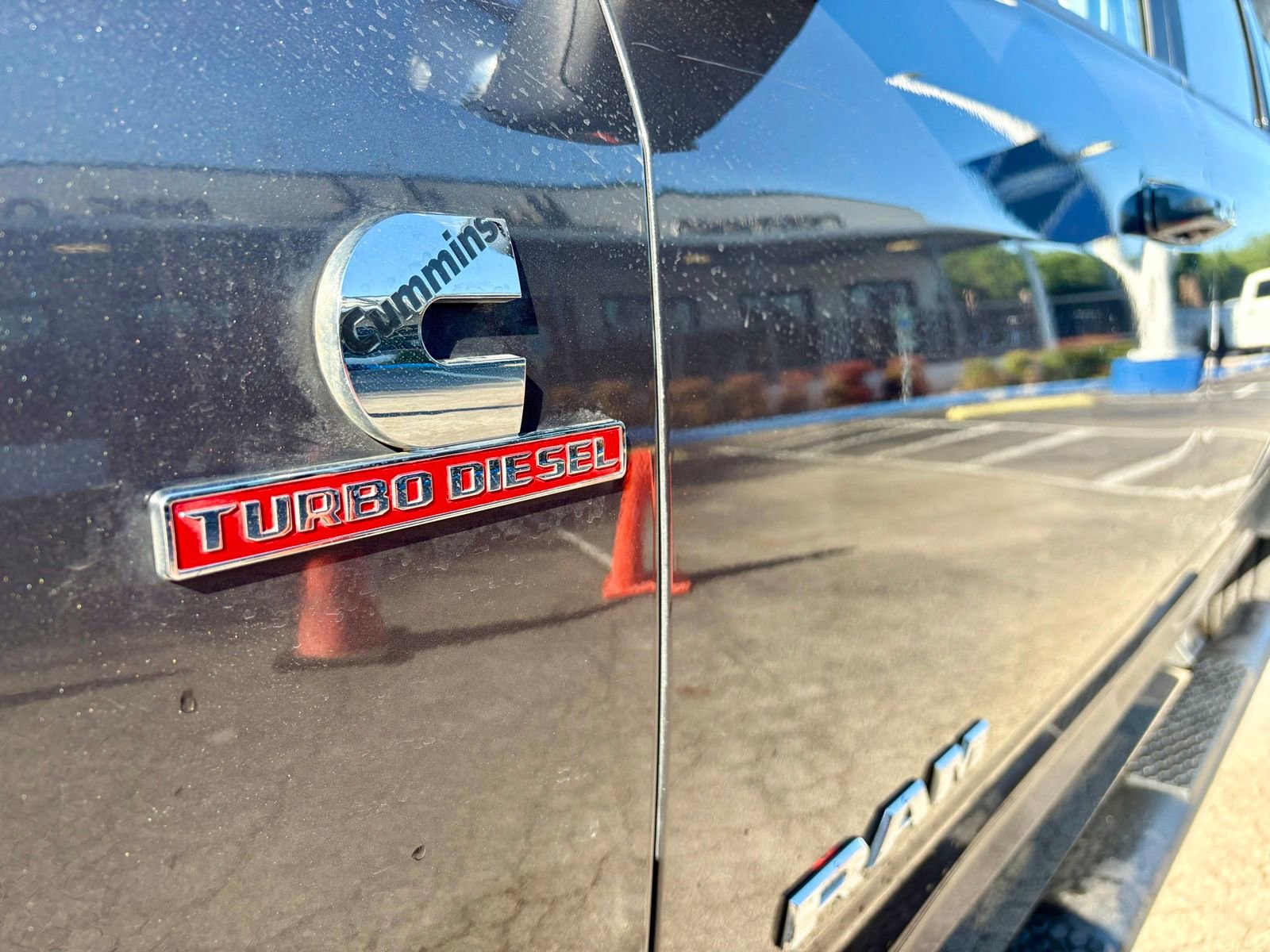 Used 2023 RAM 3500 Laramie AWD/4WD image 9