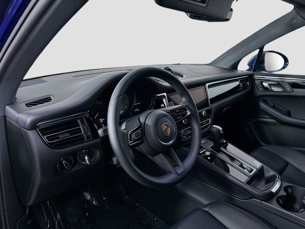 New 2025 Porsche Macan S AWD/4WD image 4
