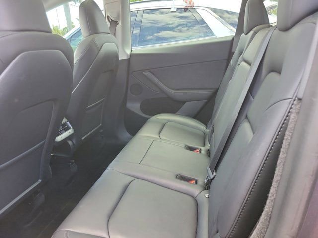 Used 2023 Tesla Model Y Performance AWD/4WD image 11