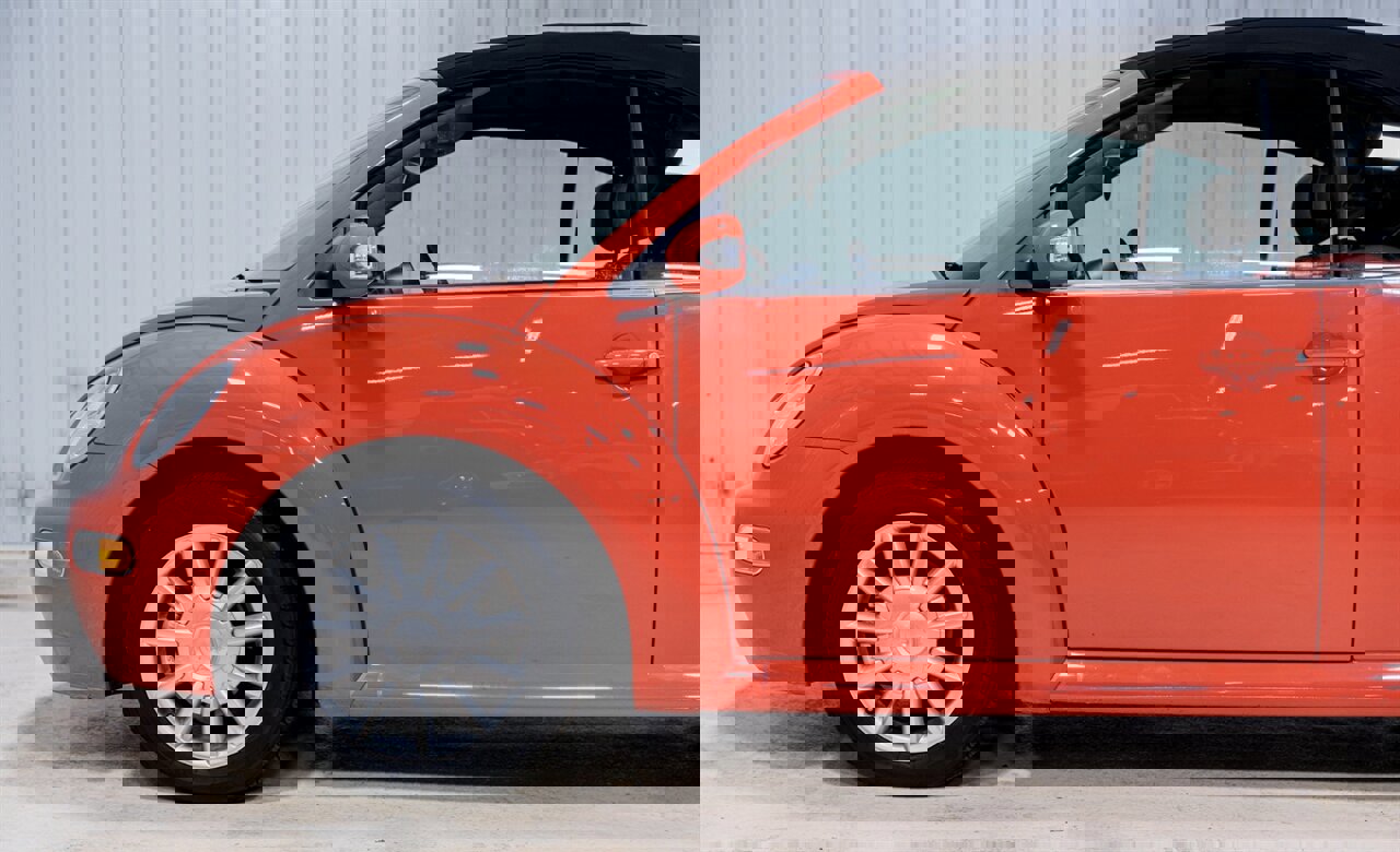 Used 2004 Volkswagen Beetle GLS FWD image 5