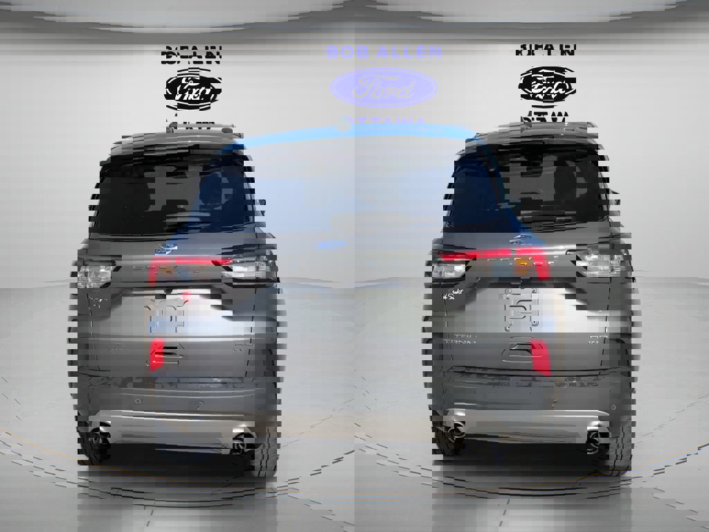 Used 2021 Ford Escape Titanium w/ Titanium Elite Package image 4