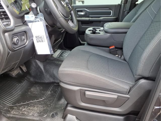 New 2026 RAM 4500 4x4 Crew Cab DRW image 11