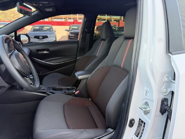 Used 2023 Toyota Corolla SE w/ SE Premium Package FWD image 28