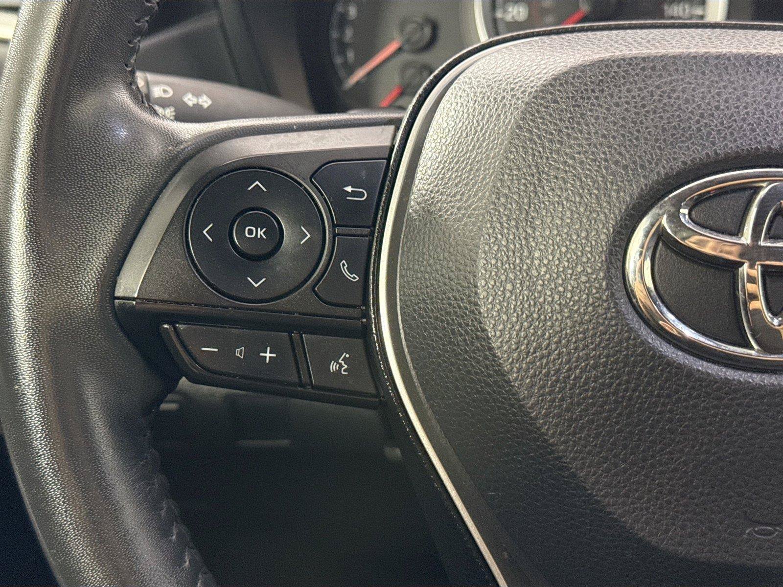 Certified 2022 Toyota Corolla SE FWD image 16