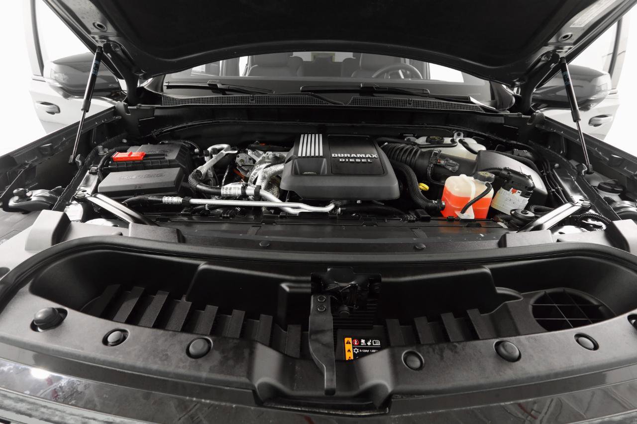 Used 2026 Chevrolet Tahoe Z71 w/ Comfort Package image 38