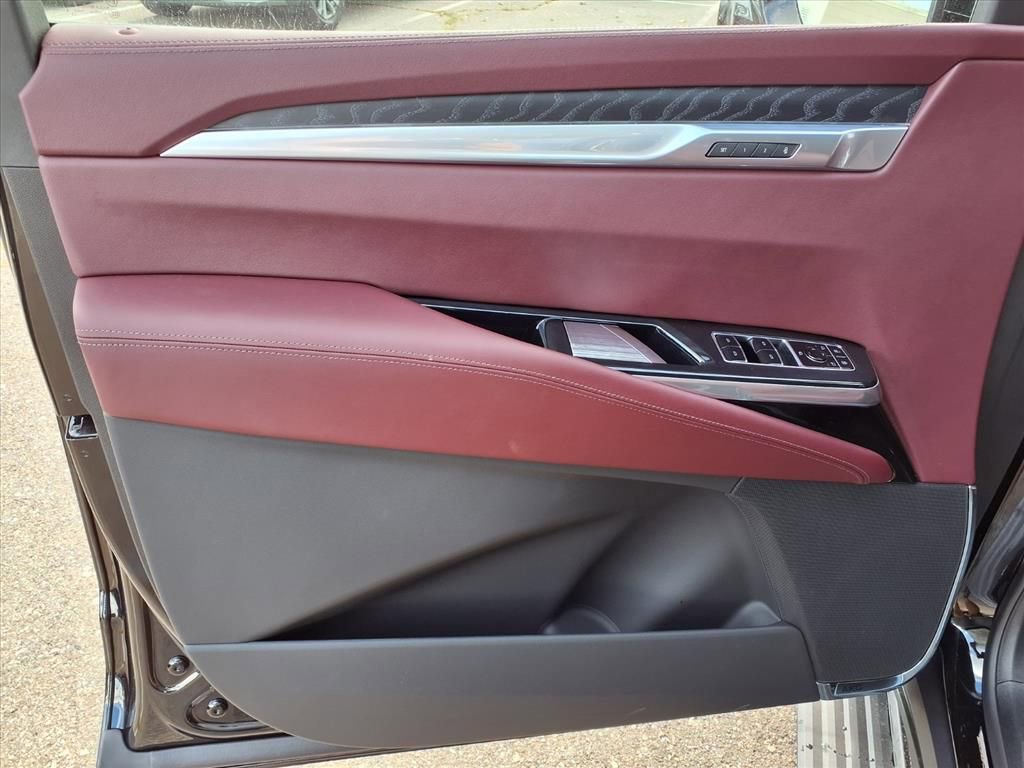 New 2026 Cadillac Escalade ESV Luxury w/ LPO, Floor Liner Package image 11