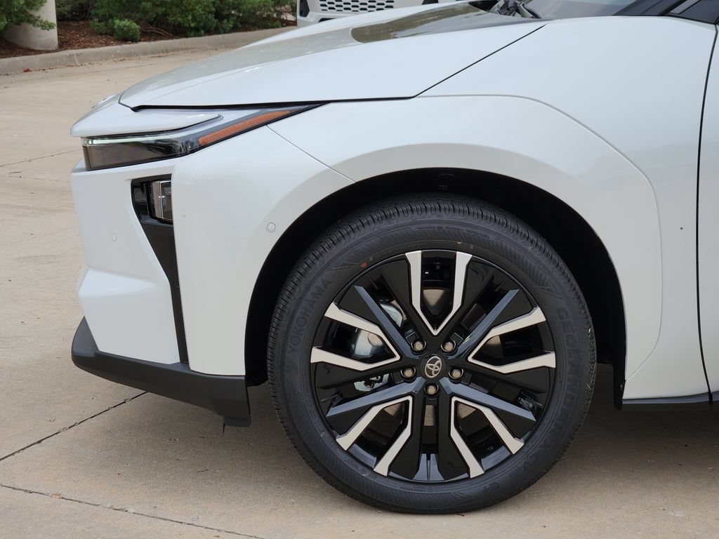 New 2026 Toyota bZ FWD image 5