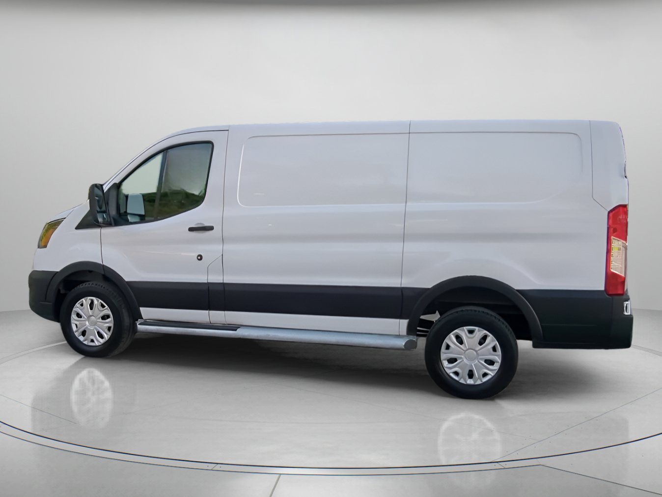 Used 2024 Ford Transit 250 Low Roof w/ Exterior Upgrade Package RWD image 15