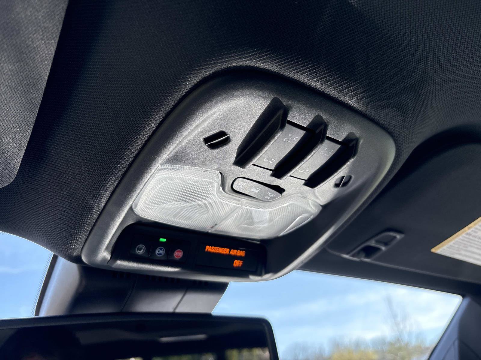 Certified 2024 GMC Canyon Denali image 27