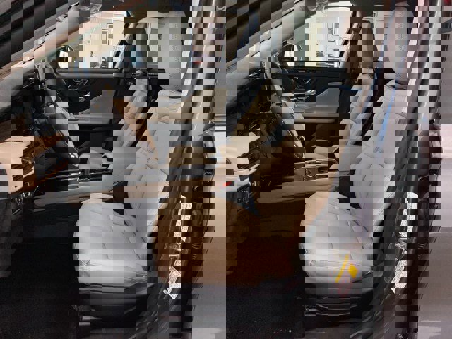 New 2025 Lincoln Corsair Reserve w/ Jet Appearance Package image 15