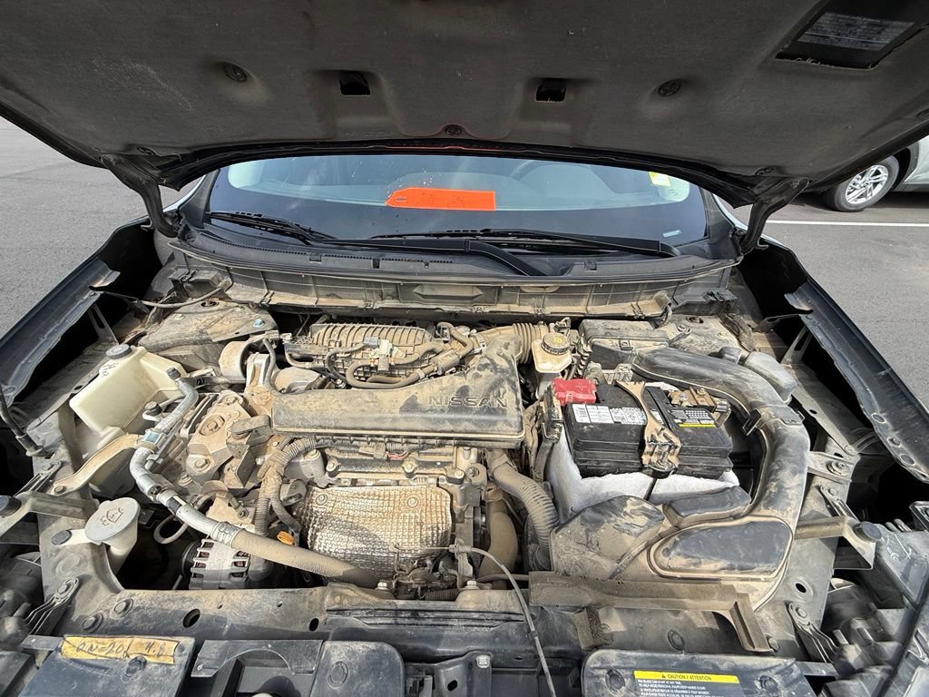 Used 2019 Nissan Rogue SV w/ Premium Package FWD image 30