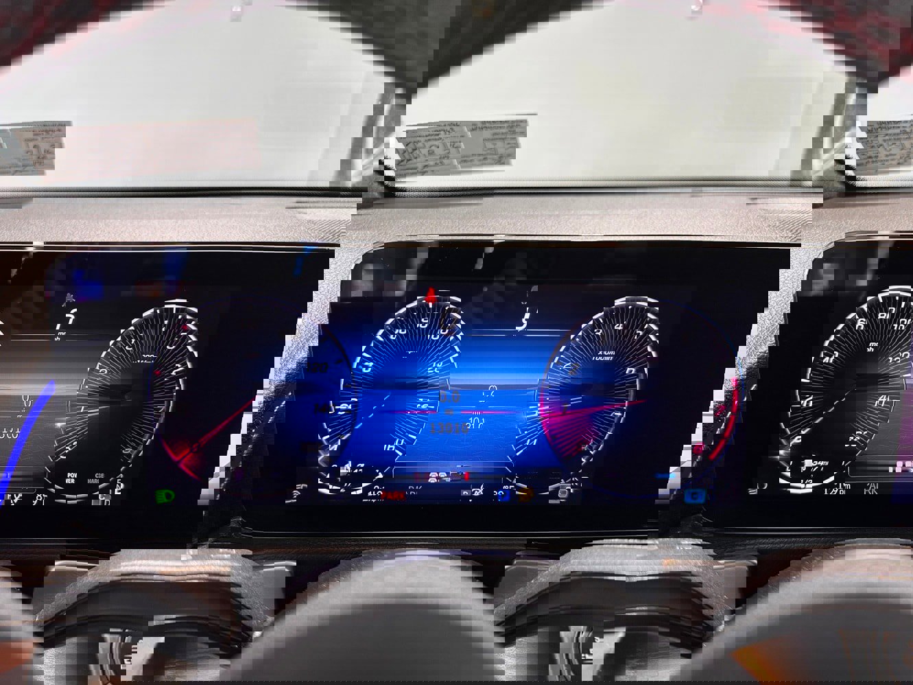 Used 2024 Mercedes-Benz GLB 250 4MATIC image 17