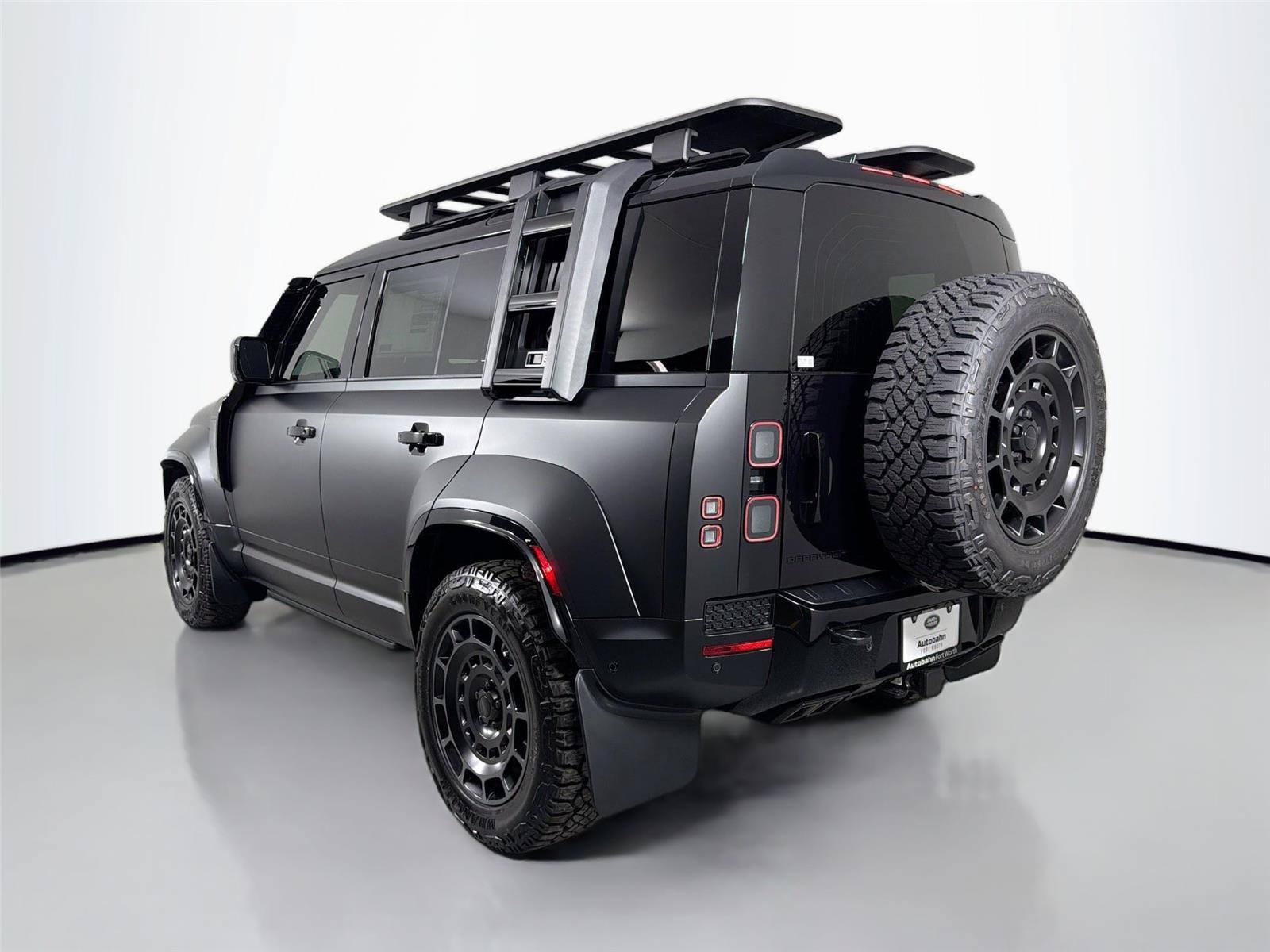 New 2026 Land Rover Defender 110 OCTA AWD/4WD image 7