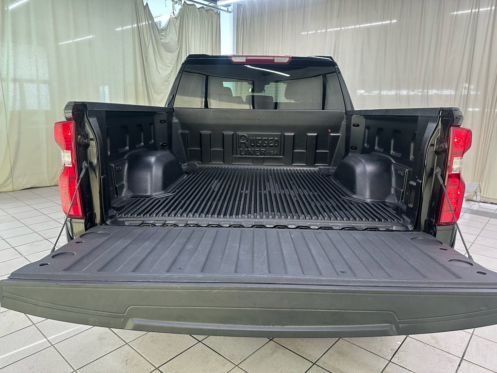 Used 2025 Chevrolet Silverado 1500 LT AWD/4WD image 8