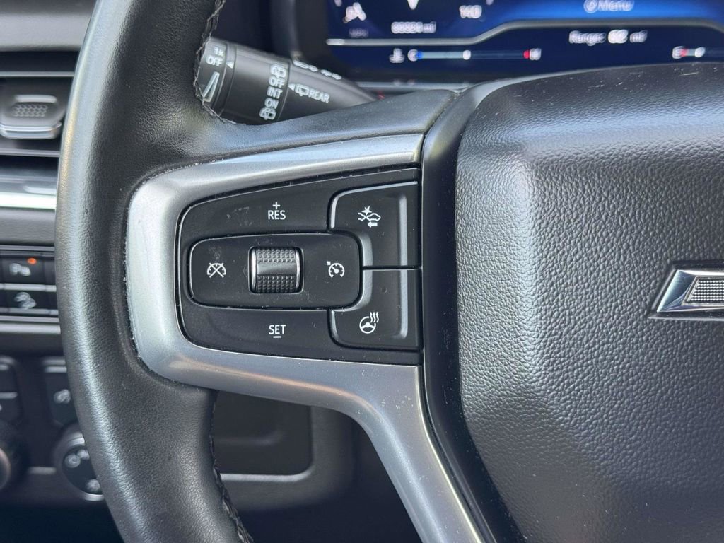 Used 2023 Chevrolet Tahoe Z71 w/ Luxury Package AWD/4WD image 12