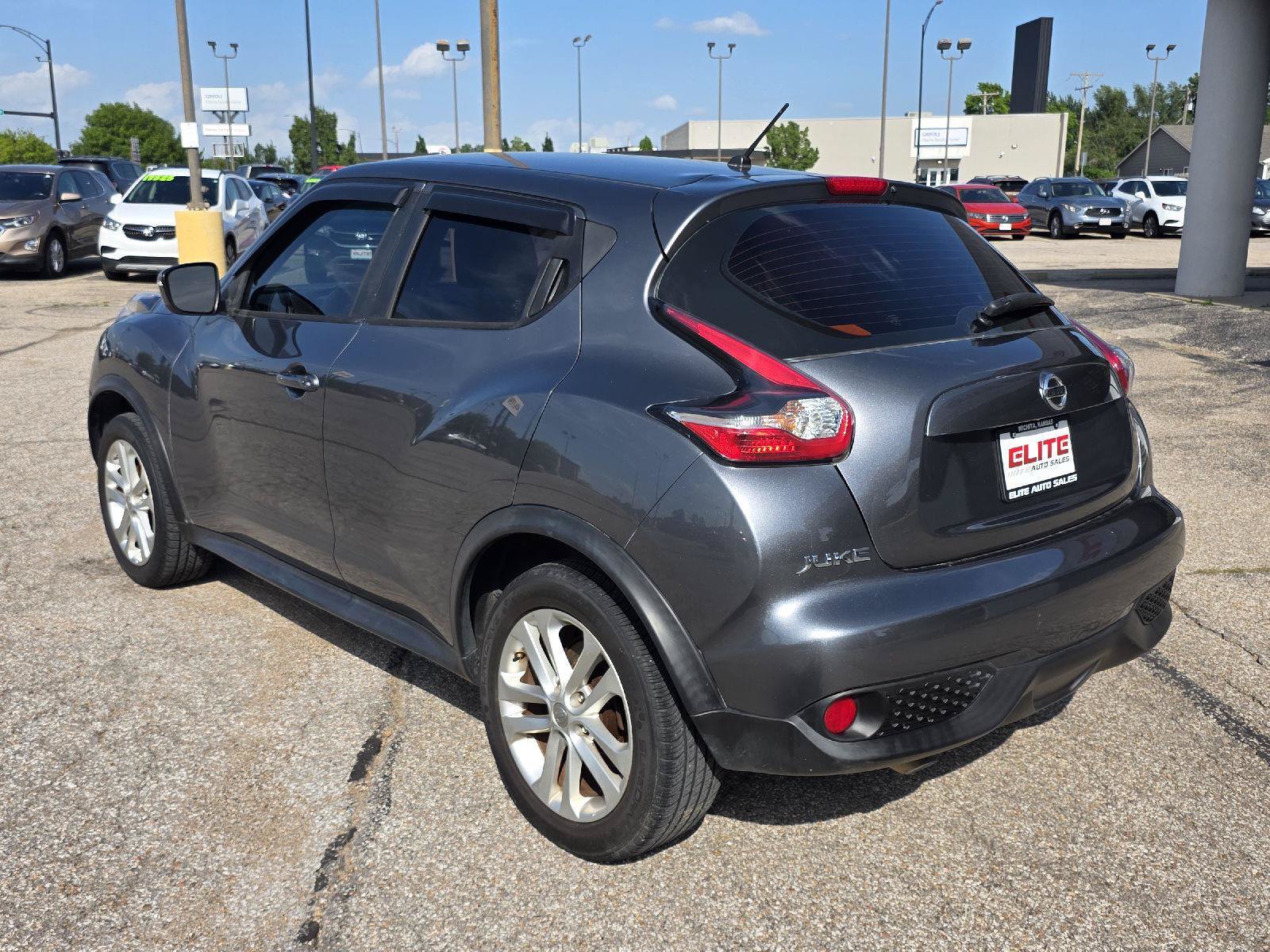Used 2017 Nissan Juke S FWD image 7