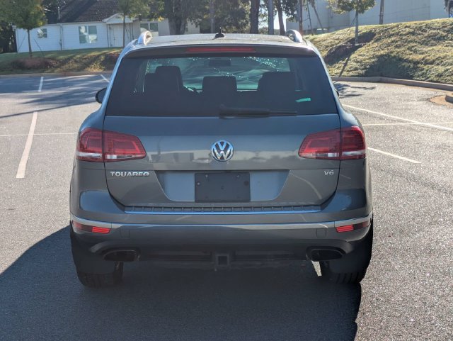 Used 2016 Volkswagen Touareg Sport AWD/4WD image 5