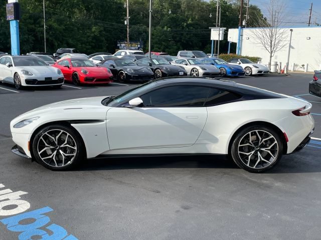 Used 2017 Aston Martin DB11 V12 RWD image 13