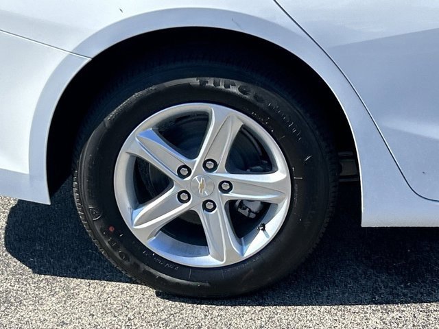 New 2025 Chevrolet Malibu LS image 5