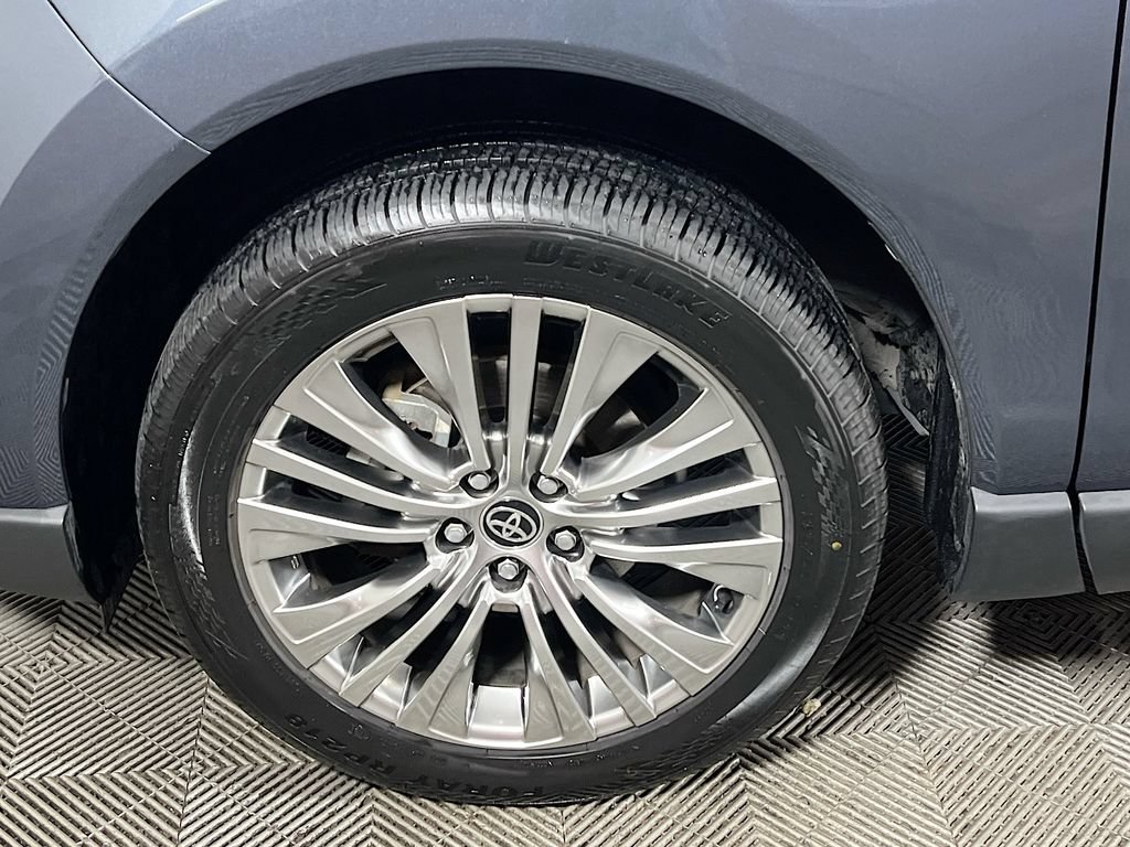 Certified 2021 Toyota Venza Limited w/ Advanced Technology Package AWD/4WD image 26