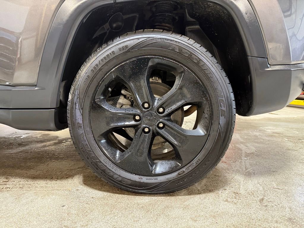 Certified 2018 Jeep Compass Latitude w/ Popular Equipment Group image 34