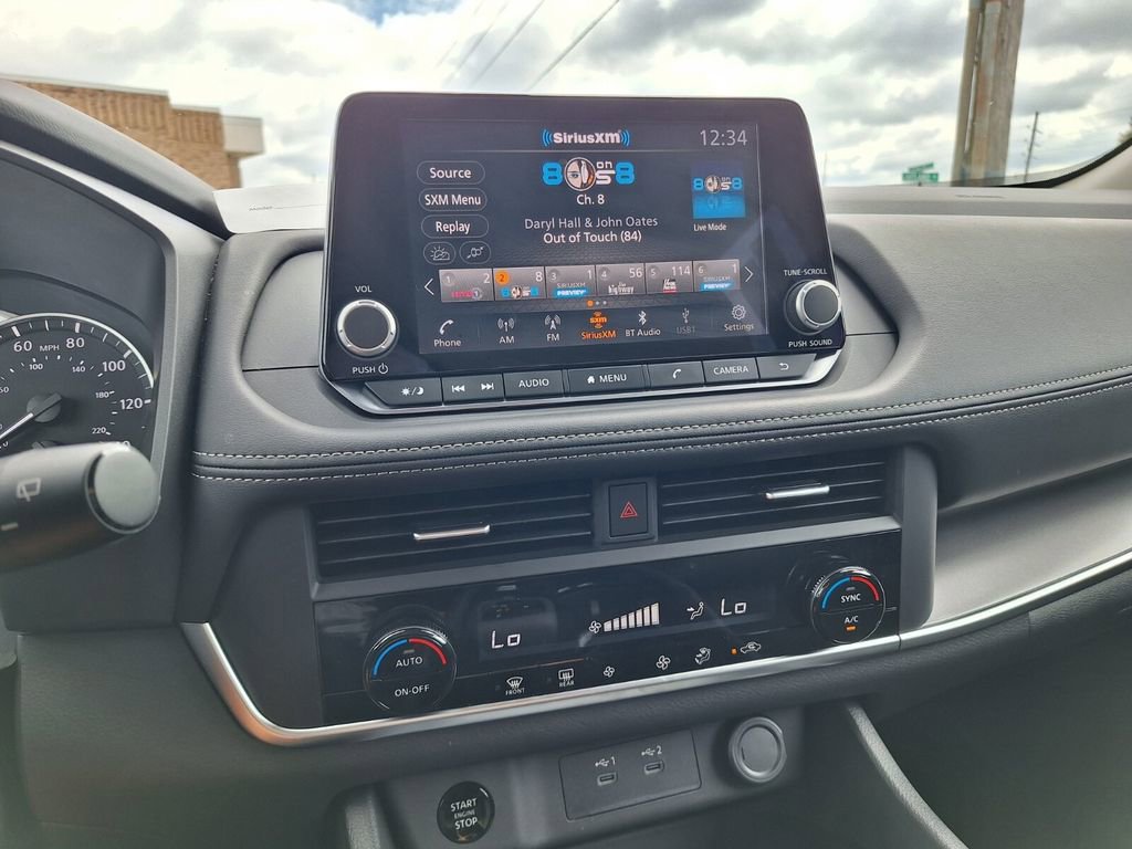 Certified 2026 Nissan Rogue SV image 12