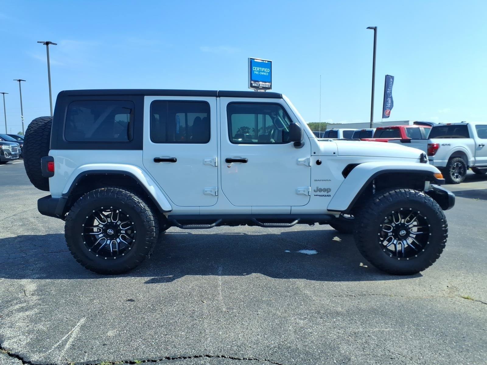 Used 2021 Jeep Wrangler Unlimited Sahara w/ Uconnect 4C Nav & Sound Group AWD/4WD image 6