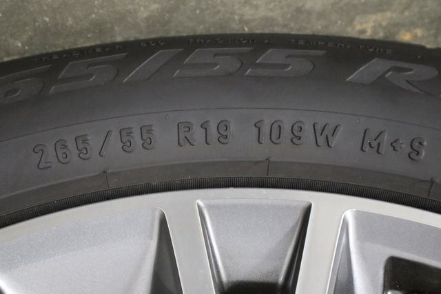 Used 2022 Genesis GV80 2.5T AWD/4WD image 41