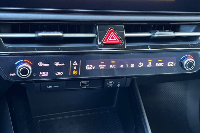 Used 2025 Kia Niro Wave image 27