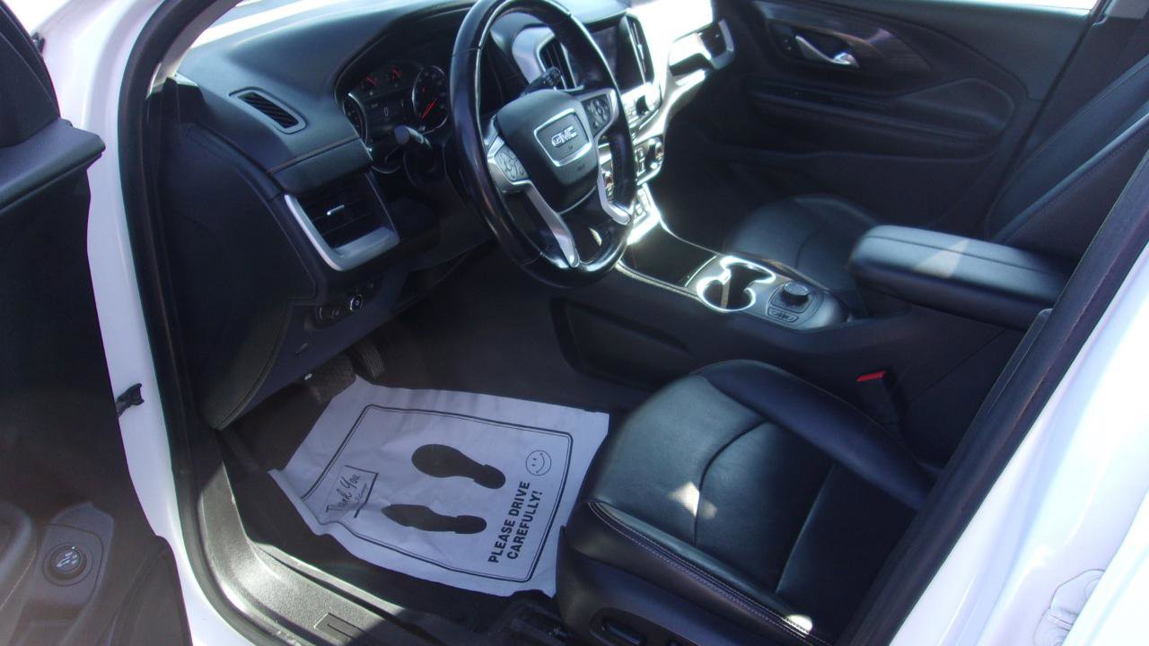 Used 2018 GMC Terrain SLT w/ Preferred Package image 3