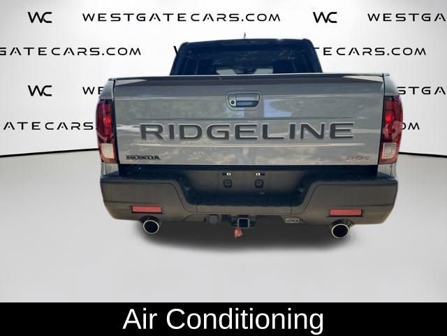 Used 2025 Honda Ridgeline Sport image 5