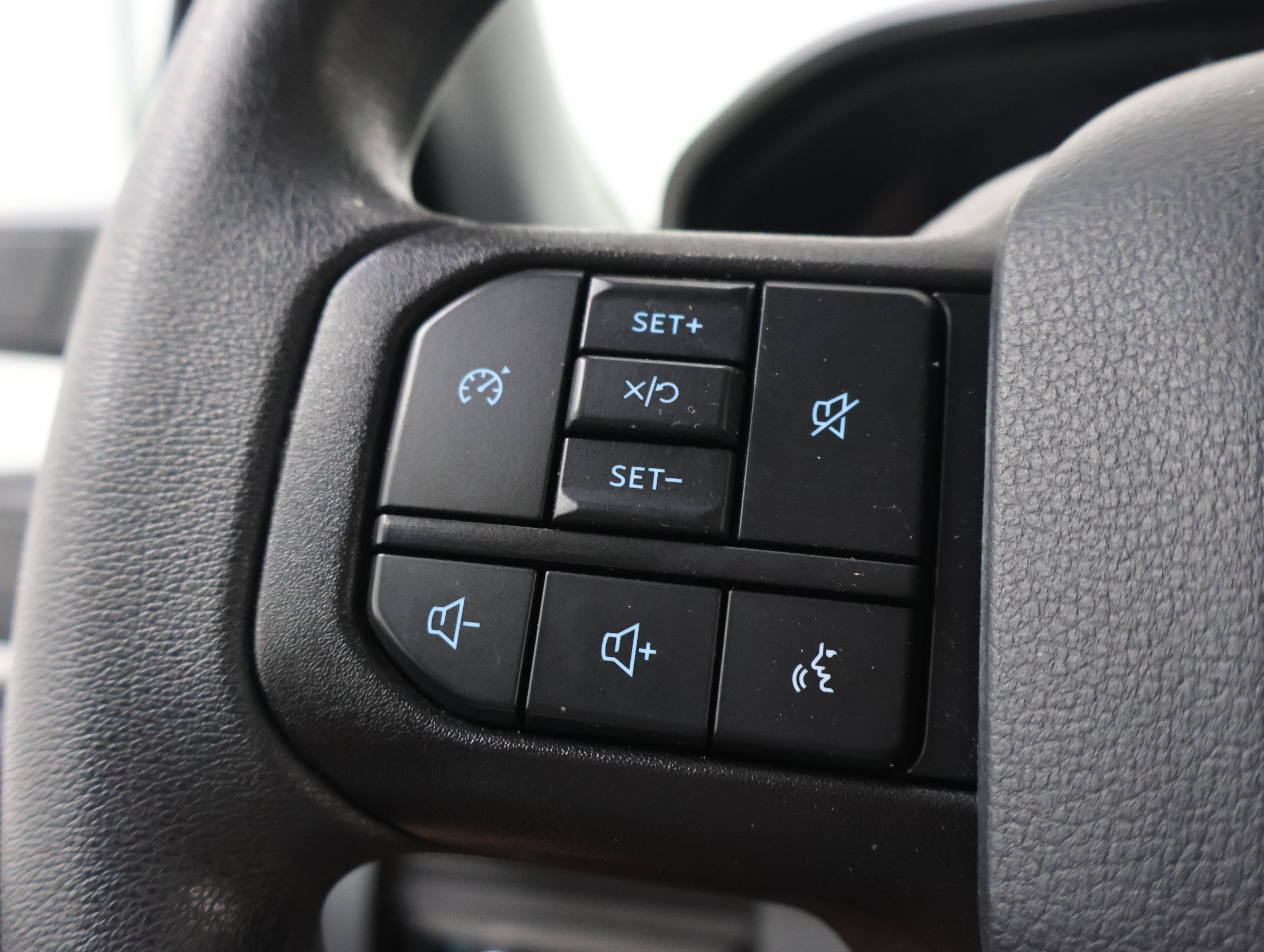 Used 2024 Ford F250 XLT AWD/4WD image 15