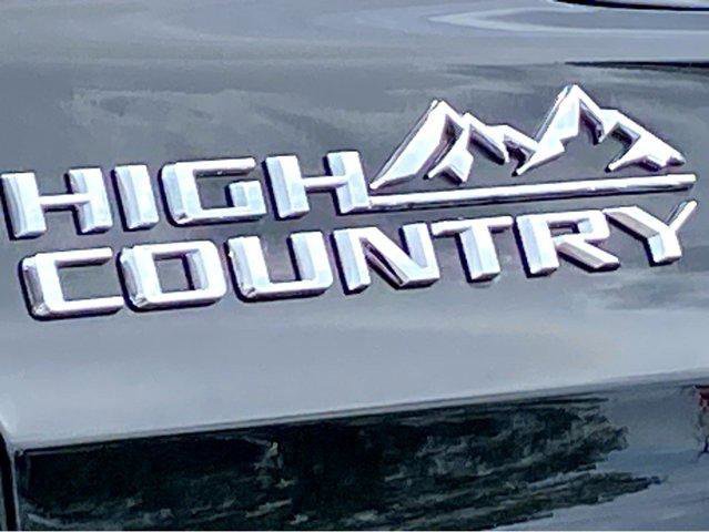 Used 2022 Chevrolet Tahoe High Country image 17