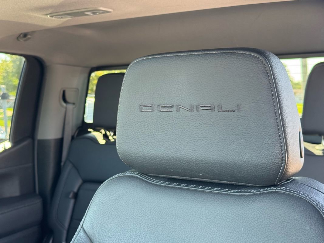 Used 2022 GMC Sierra 1500 Denali w/ Denali Premium Package image 23