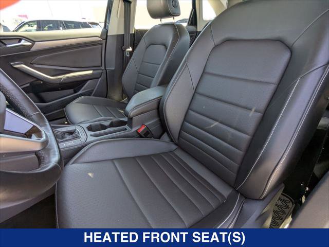Used 2022 Volkswagen Jetta SE image 20