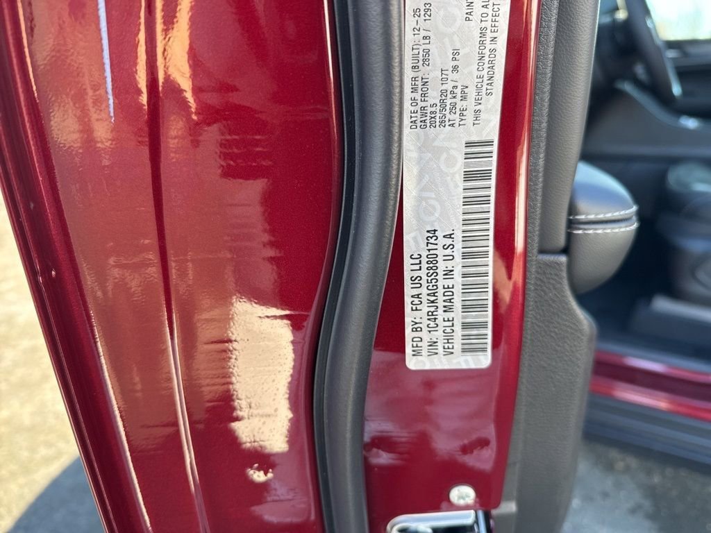 New 2025 Jeep Grand Cherokee L Altitude image 38