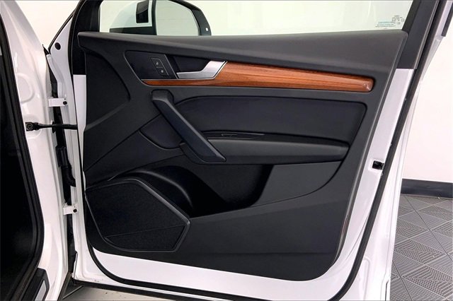 Certified 2023 Audi Q5 2.0T Premium w/ Convenience Package image 24