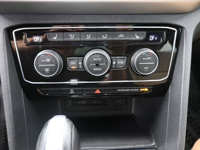 Certified 2023 Volkswagen Atlas Cross Sport SEL R-Line image 4