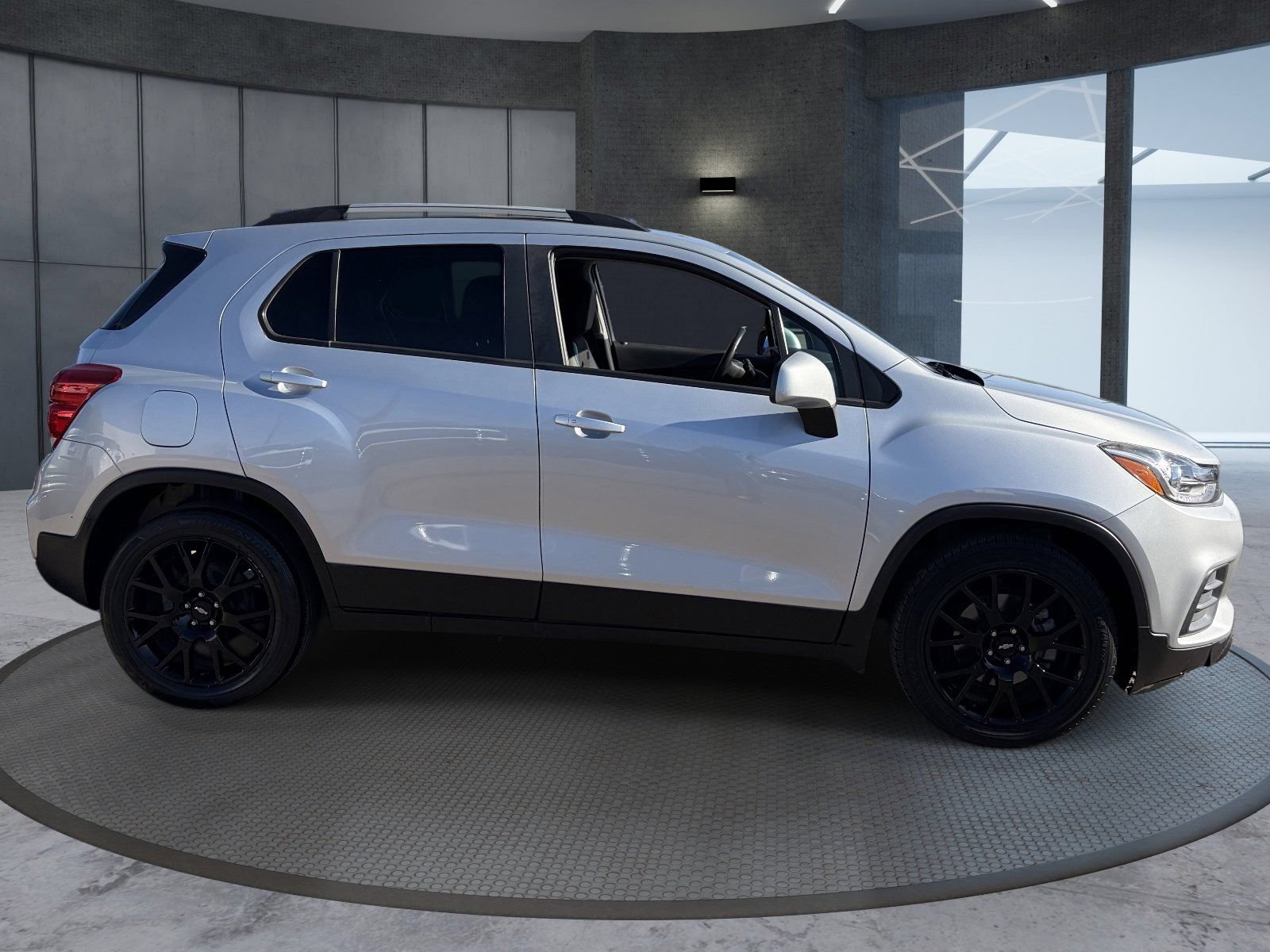 Certified 2022 Chevrolet Trax LT w/ Sport Edition FWD image 7