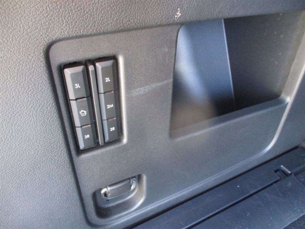 Used 2022 Lincoln Navigator L Reserve image 6