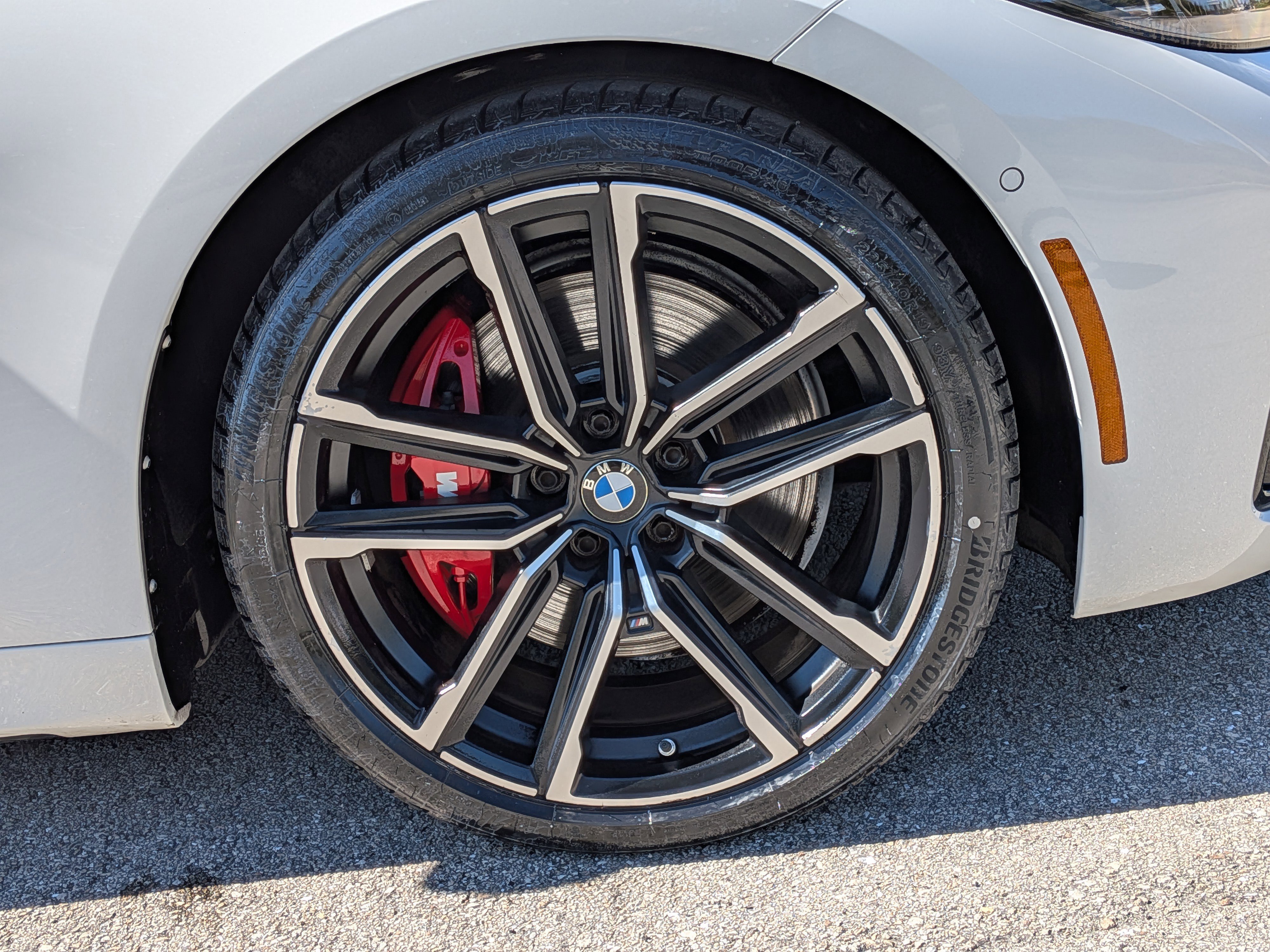 Used 2023 BMW 430i Coupe w/ M Sport Package image 11