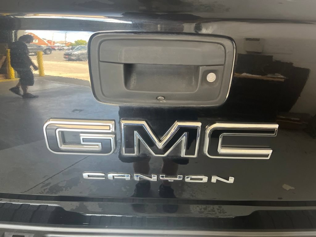 Used 2022 GMC Canyon Elevation w/ Elevation Premium Package AWD/4WD image 46