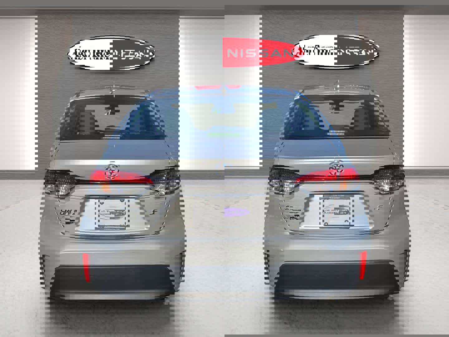 Used 2024 Toyota Corolla LE image 7