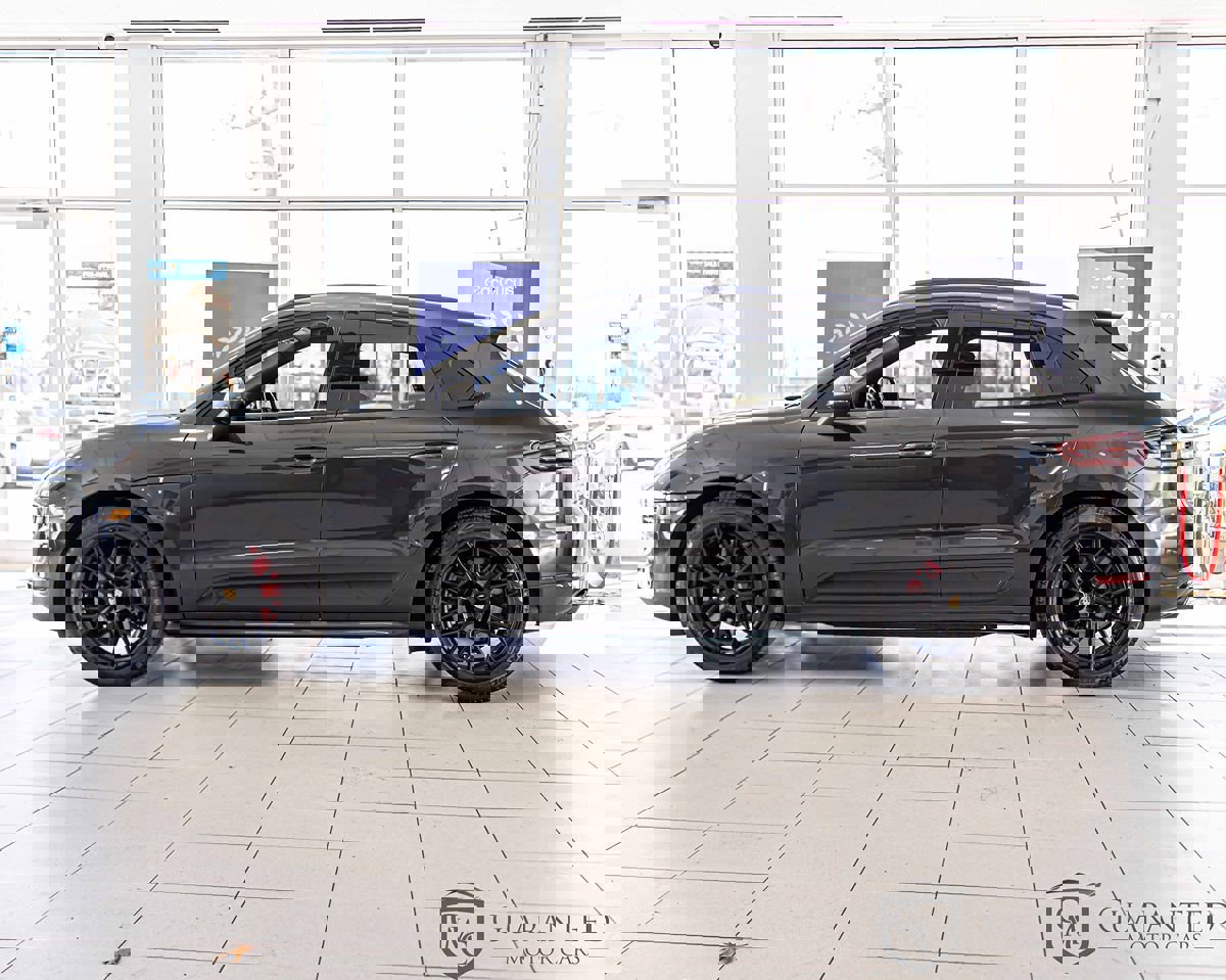 Used 2018 Porsche Macan GTS w/ Premium Package Plus image 6