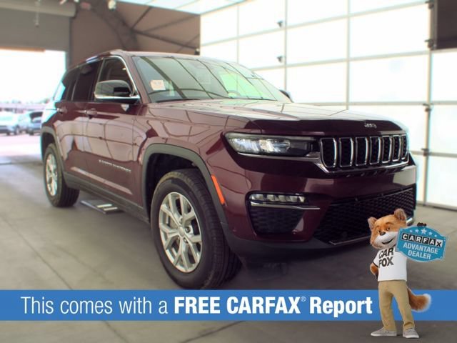 Used 2024 Jeep Grand Cherokee Limited w/ Luxury Tech Group II AWD/4WD image 2